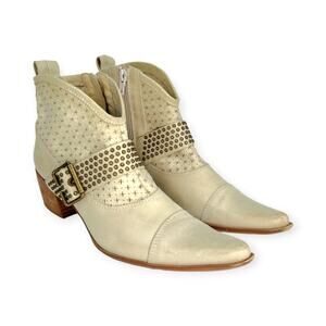 Spiral  9  Festival Western Cream Studded Boots  Leather Pointed Toe Booties